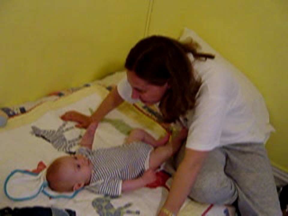 Mummy gets little Alex to laugh, for the first time! Sigh, if only he would do this when hungry too.